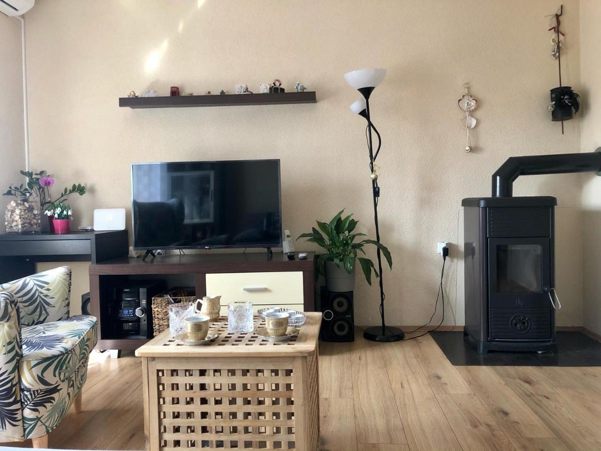 Tortoise 2 Apartment Криквеница Екстериор снимка